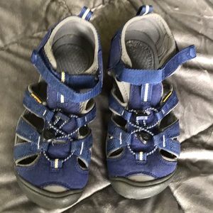 Keen Kids Boys Newport H2 Sandals. Size 3